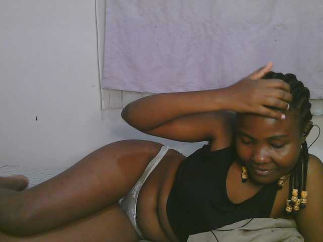 Cute-latasha live cam on BongaCams