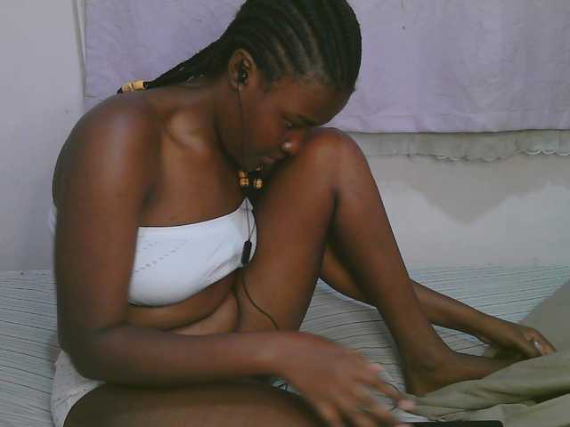 Cute-latasha live cam on BongaCams