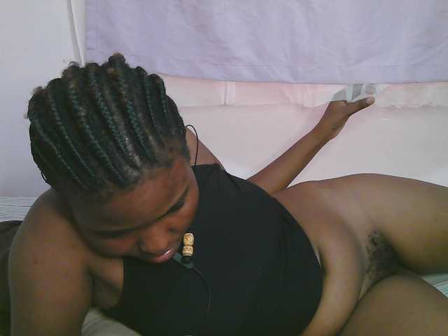 Cute-latasha live cam on BongaCams
