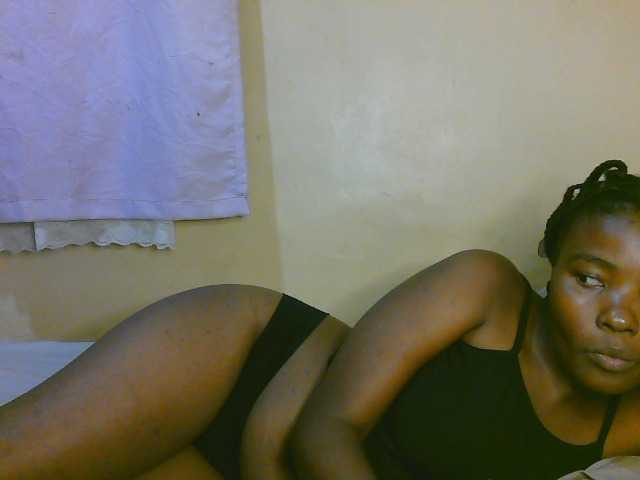Cute-latasha live cam on BongaCams