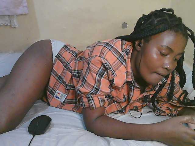 Cute-latasha live cam on BongaCams