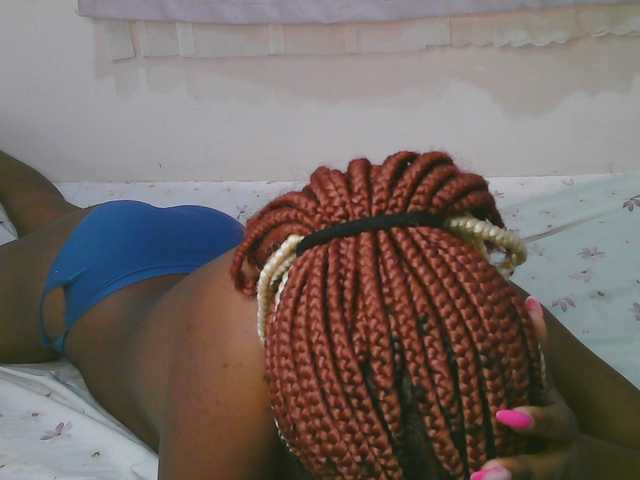 Cute-latasha live cam on BongaCams