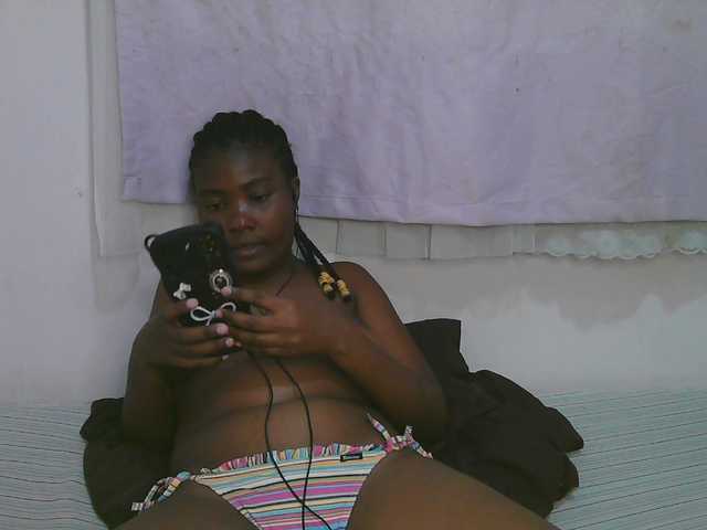 Cute-latasha live cam on BongaCams