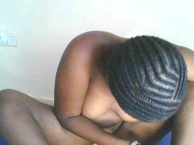 Cute-latasha webcam