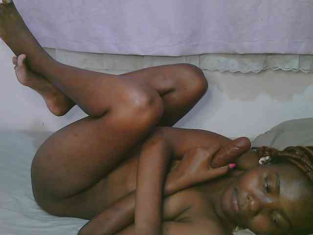 Cute-latasha webcam