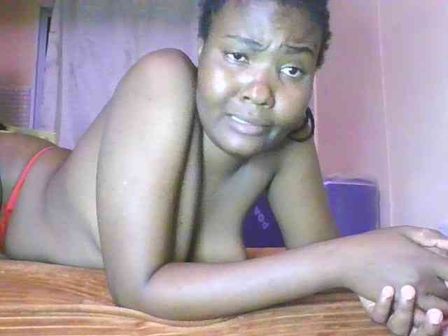 Cute-latasha webcam