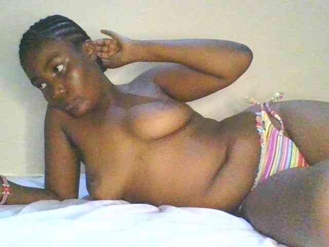 Cute-latasha webcam