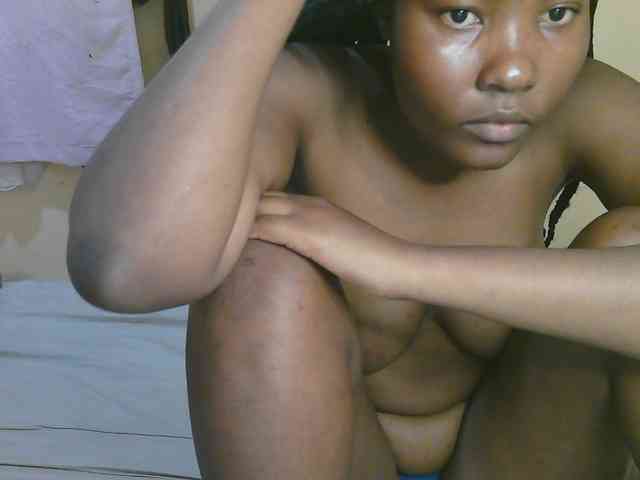 Cute-latasha webcam