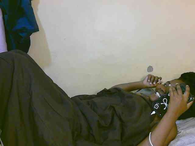 Cute-latasha webcam