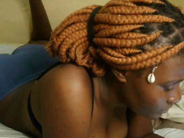 Cute-latasha webcam