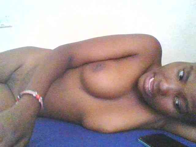 Cute-latasha webcam