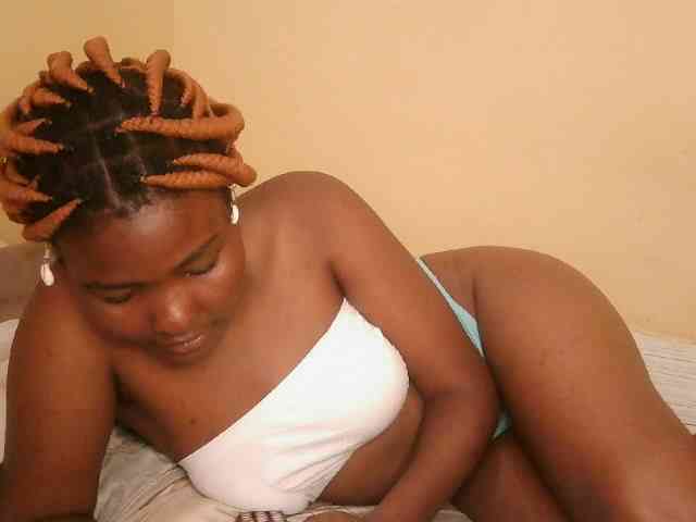 Cute-latasha webcam