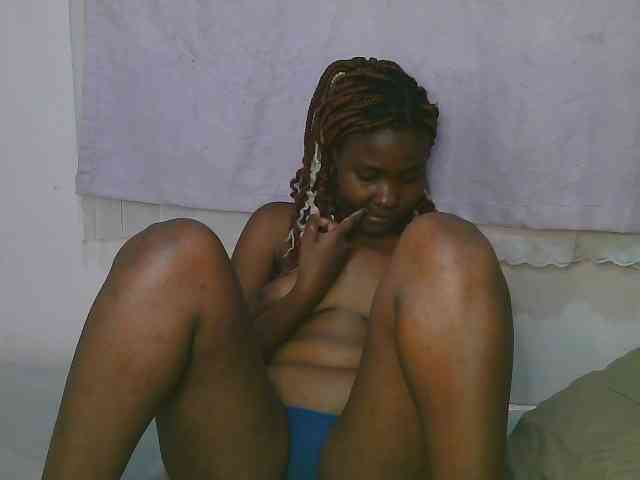 Cute-latasha webcam