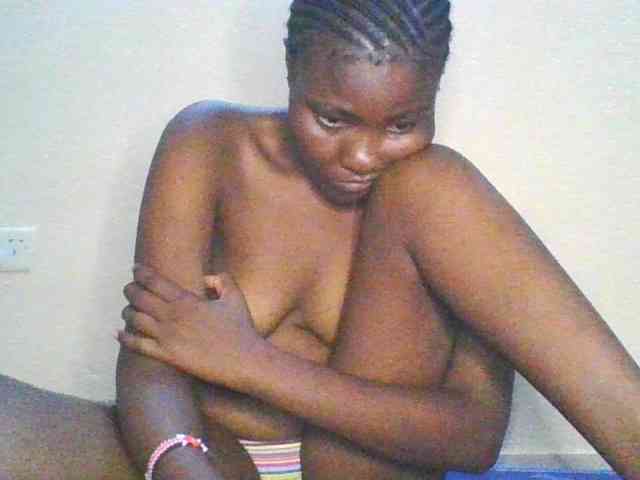 Cute-latasha webcam