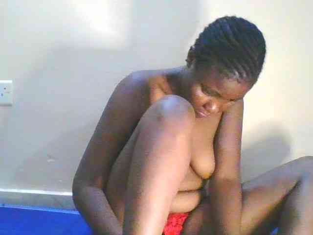Cute-latasha webcam