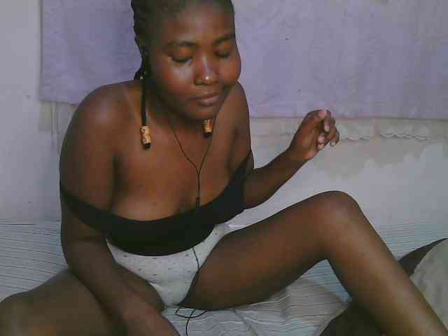 Cute-latasha webcam