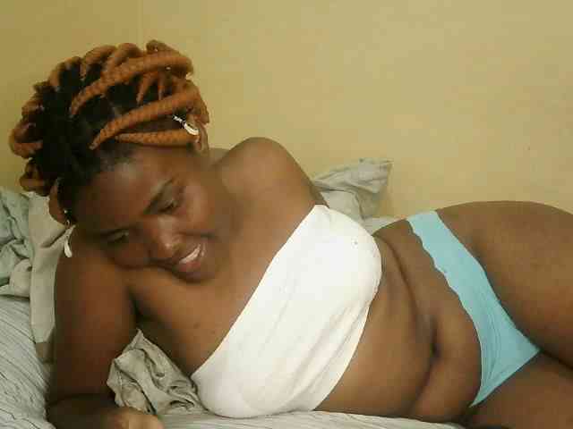 Cute-latasha webcam