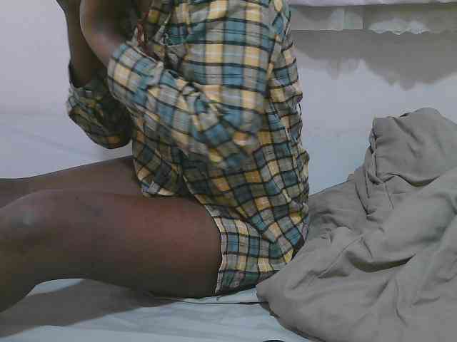 Cute-latasha webcam