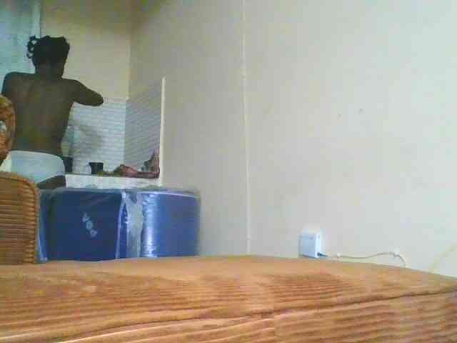 Cute-latasha webcam