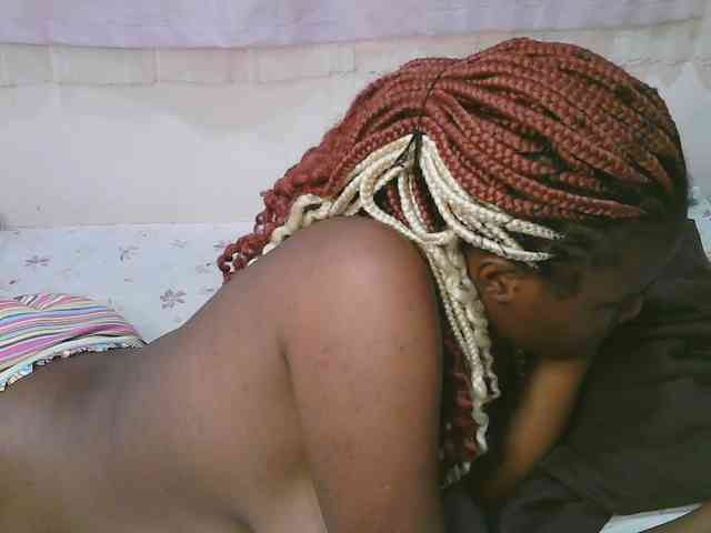 Cute-latasha webcam