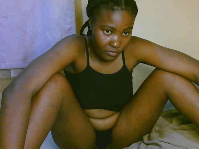 Model: Cute-latasha