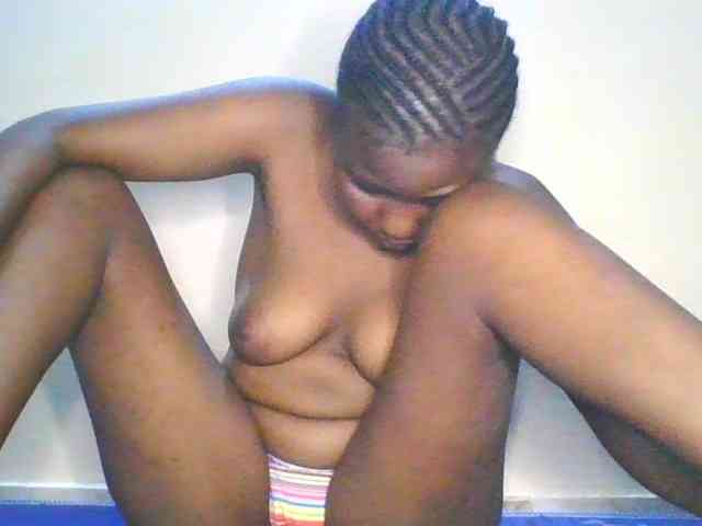 Cute-latasha webcam