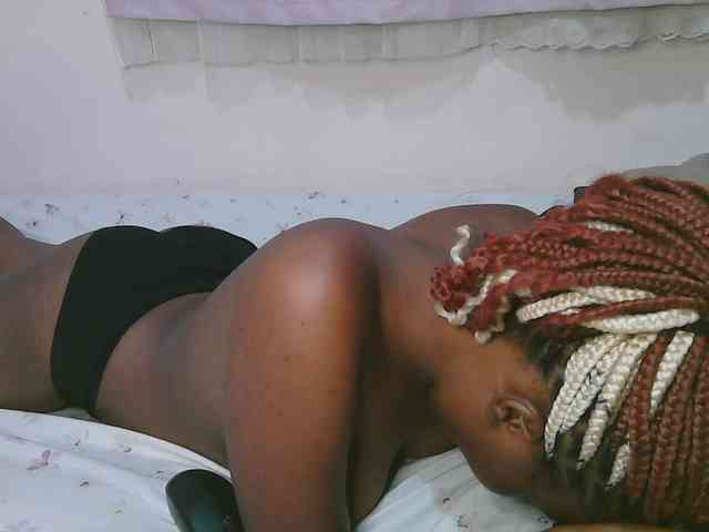 Cute-latasha Live Webcam on BongaCams