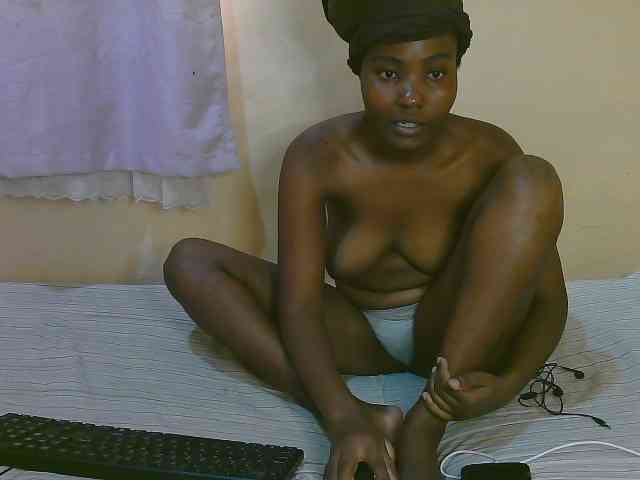 Cute-latasha webcam