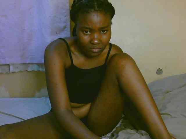 Cute-latasha webcam