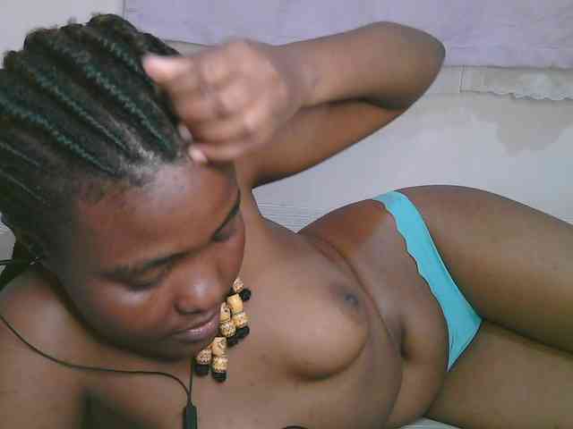 Cute-latasha webcam