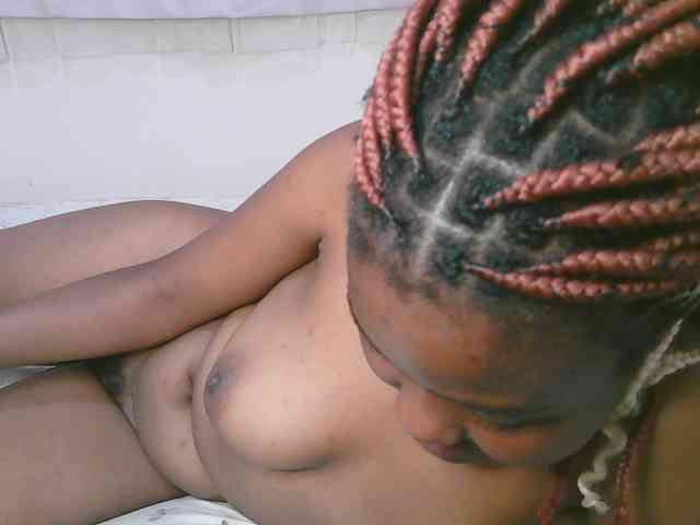 Cute-latasha webcam