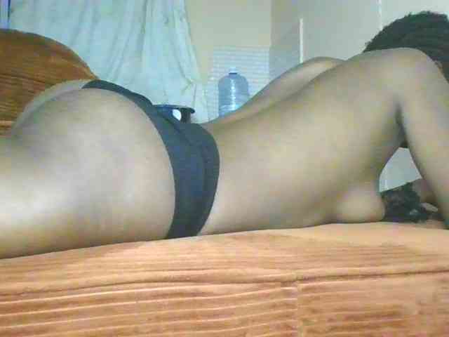 Cute-latasha webcam