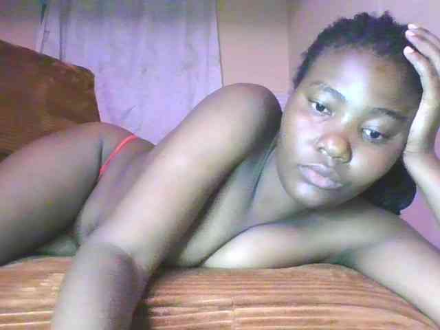 Cute-latasha webcam