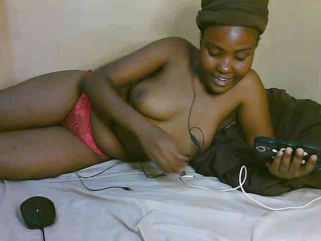 Cute-latasha webcam