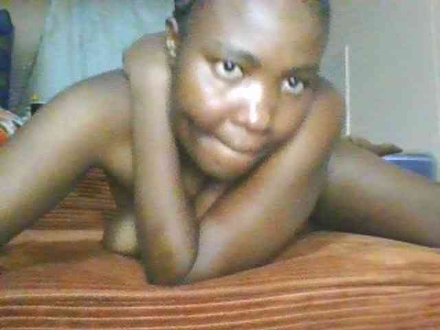 Cute-latasha webcam
