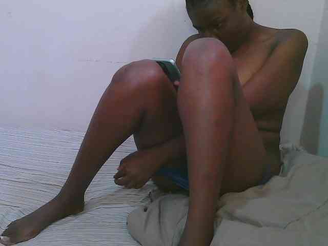Cute-latasha webcam