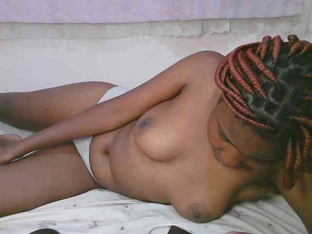 Cute-latasha webcam