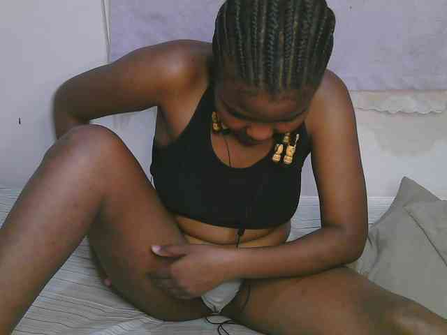 Model: Cute-latasha