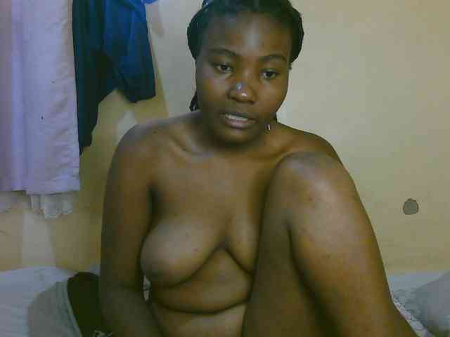 Cute-latasha webcam