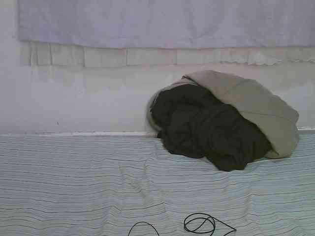 Cute-latasha webcam