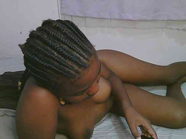 Cute-latasha webcam