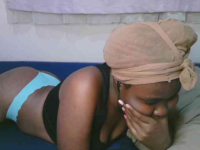 Cute-latasha Live Webcam on BongaCams