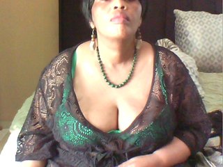 MyDDBOOBIES's Live Webcam
