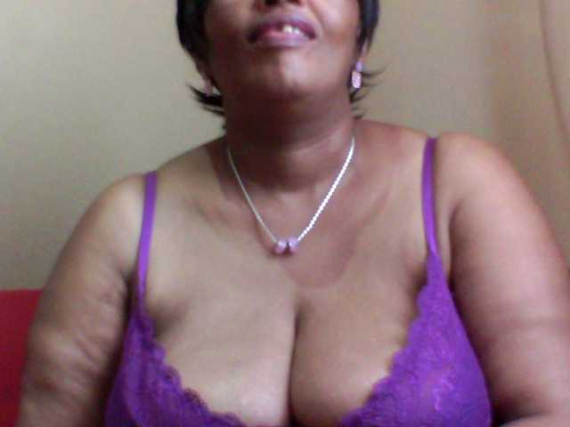 MyDDBOOBIES live cam