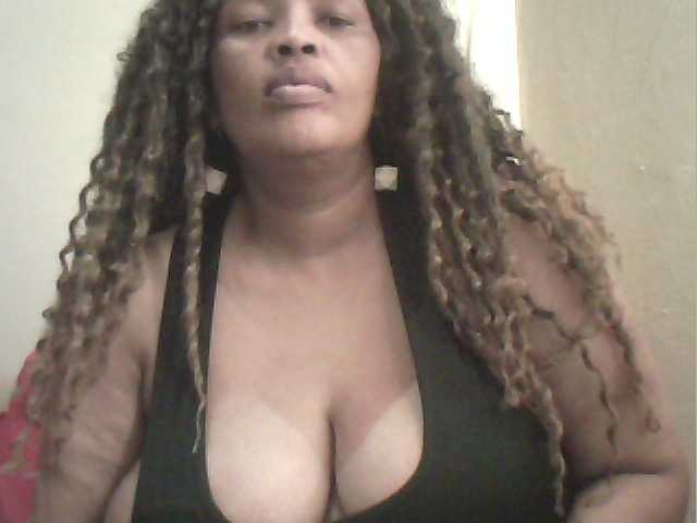 MyDDBOOBIES live cam on BongaCams