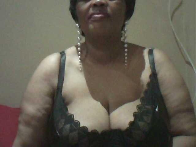 MyDDBOOBIES live cam preview