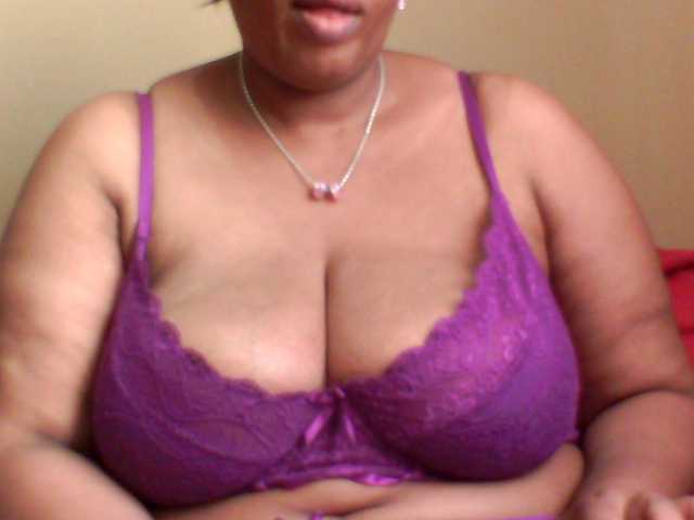 MyDDBOOBIES live cam on BongaCams
