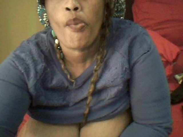 MyDDBOOBIES webcam bongacams model stream image