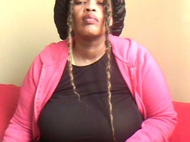 MyDDBOOBIES live cam on BongaCams