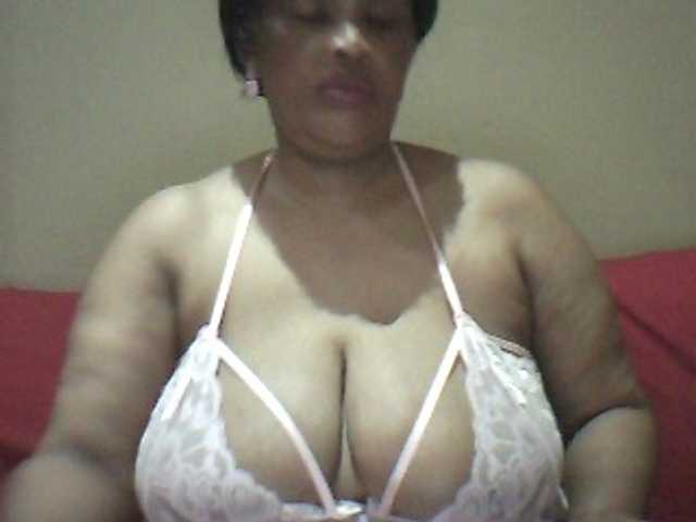 MyDDBOOBIES live cam on BongaCams